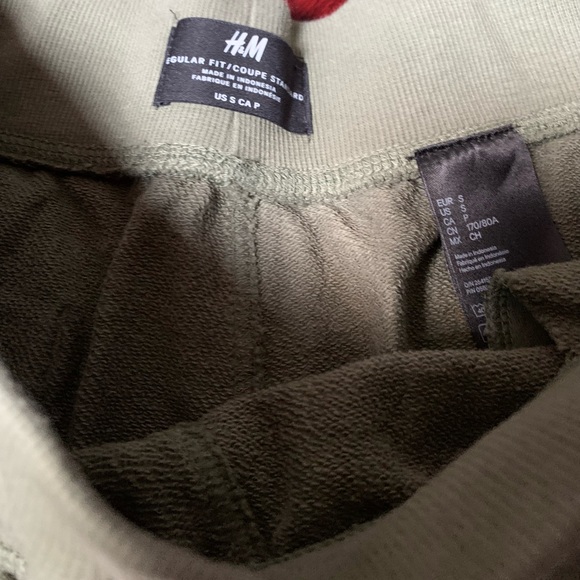 H&M Sweat Shorts - Picture 2 of 2